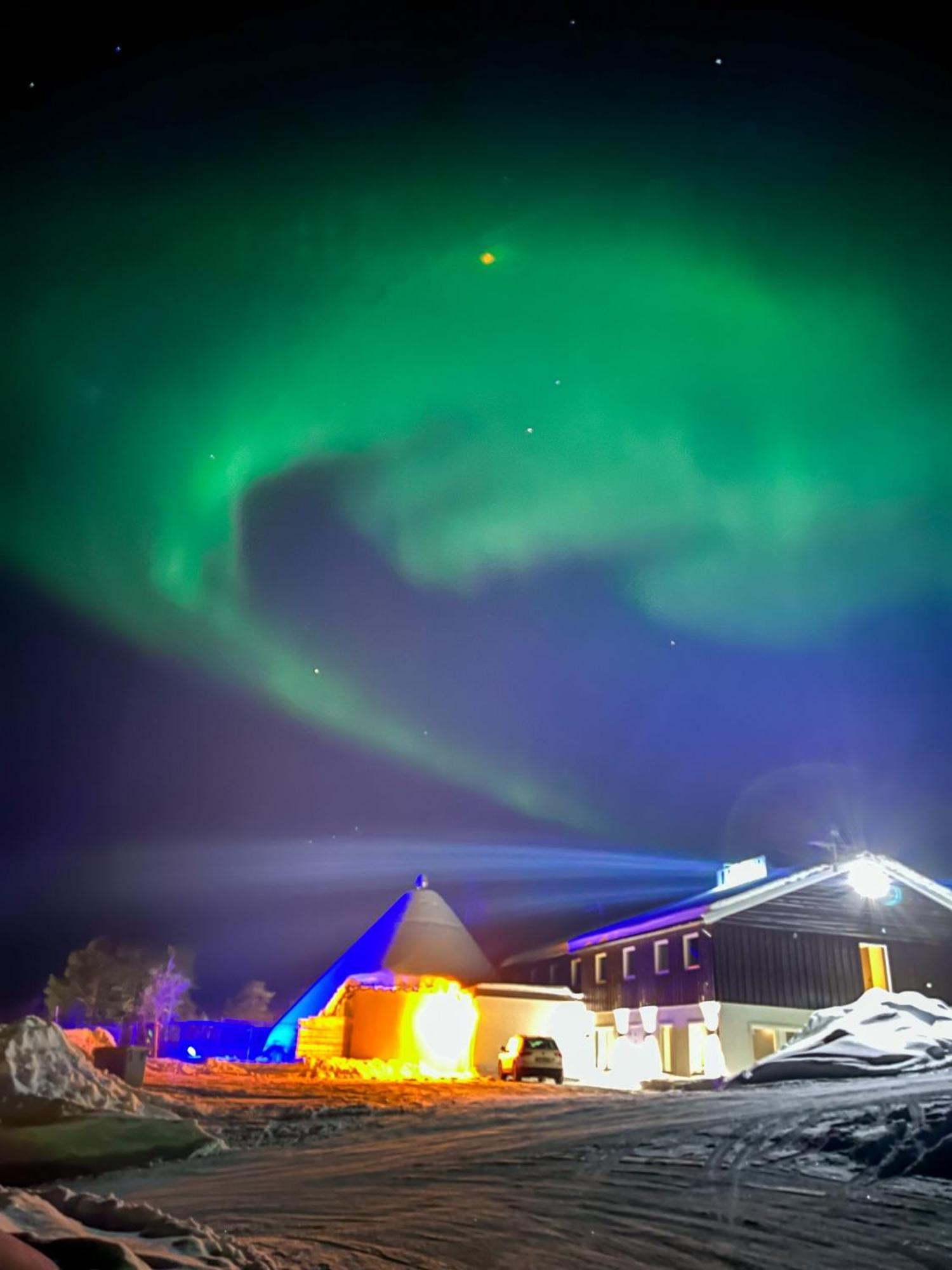 Samicity Hotel As คาราช็อค ภายนอก รูปภาพ